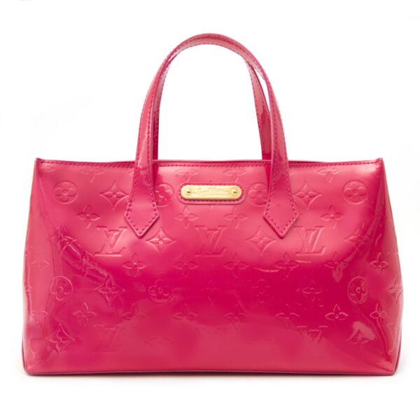 Preloved Lousi Vuitton Pink monogram vernis online at webshop Labellov