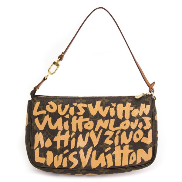 koop veilig online jouw tweedehands Louis Vuitton Limited Edition Graffiti Stephen Sprouse Pochette