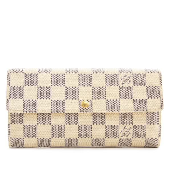 Louis Vuitton Sarah Damier Azur Wallet for sale online at Labellov secondhand luxury in Antwerp