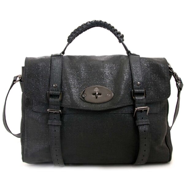 mulberry alexa oversized shiny grey shoulder bag now for sale at labellov vintage fashion webshop belgium