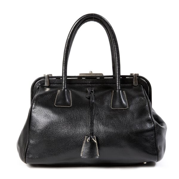 Prada Black Doctor's Bag te koop bij Labellov in Antwerpen