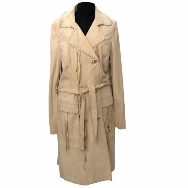 Buy an authentic Roberto Cavalli Beige Fringes Trenchcoat at the right price at LabelLOV vintage webshop. Safe and secure online shopping.