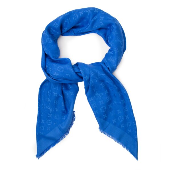 koop veilig online aan de beste prijs tweedehands Louis Vuitton Blue Monogram Shawl