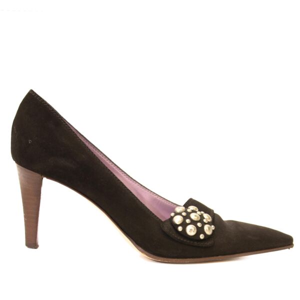 Buy authentic Sergio Rossi Shoes at the right price at LabelLOV vintage webshop.