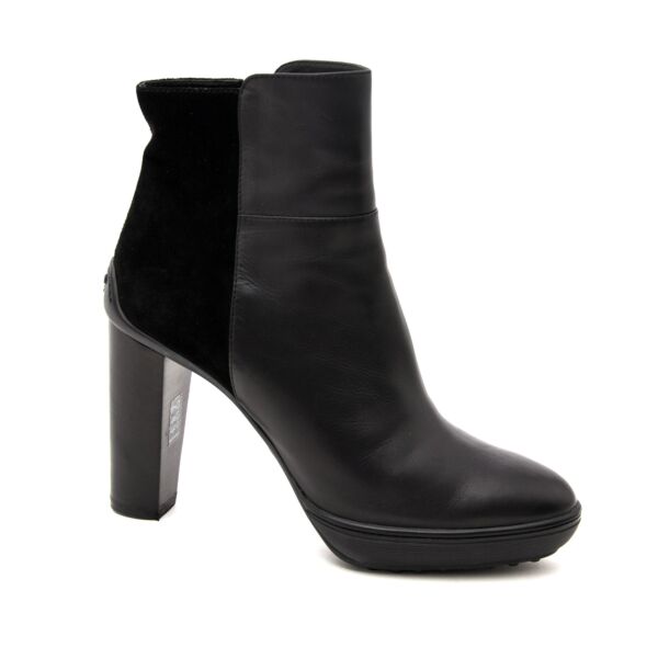 Acheter Tod's Black Combi Ankle Boots au LabelLOV. De façon sécurisée. Vintage, mode. Anvers, Belgique. 