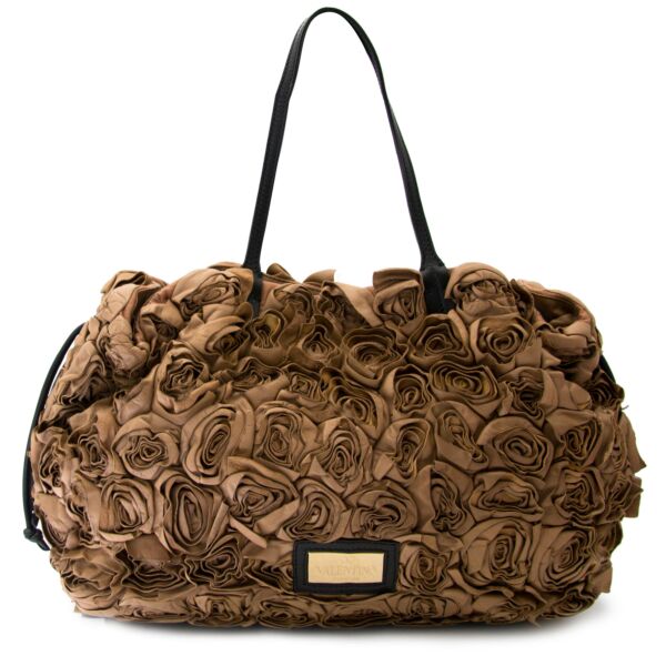 Acheter votre sac Valentino Taupe Leather Floral Rosette Bag  pour le meilleur prix chez labellov