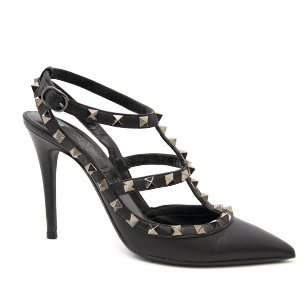 Valentino Garavani Rockstud Noir Pumps for sale online at Labellov