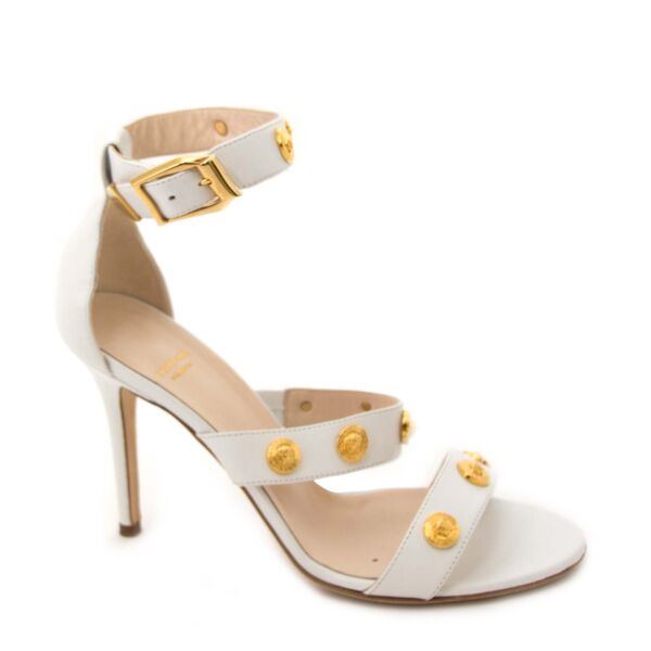 looking for Versace Signature Medusa High Heel Sandal White & Gold Size 37? Now for sale at labellov.com for the best price