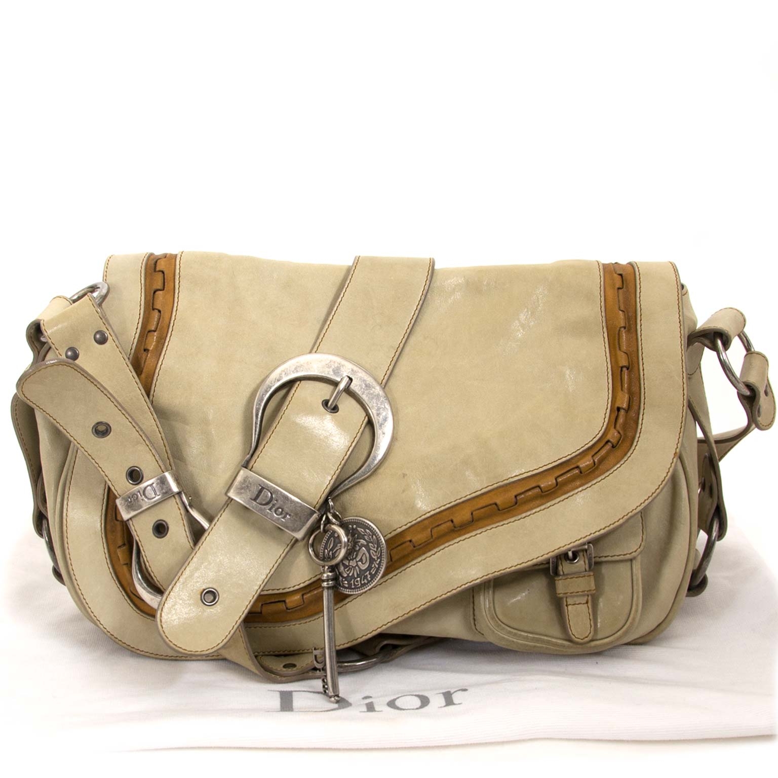 Dior Beige Saddle Bag ○ Labellov ○ Buy and Sell Authentic Luxury