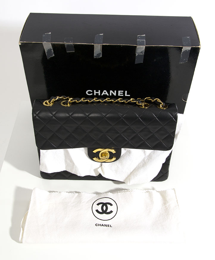 華麗 本革 裏地カシミヤ フランス製 CHANEL 手袋 黒 ブラック