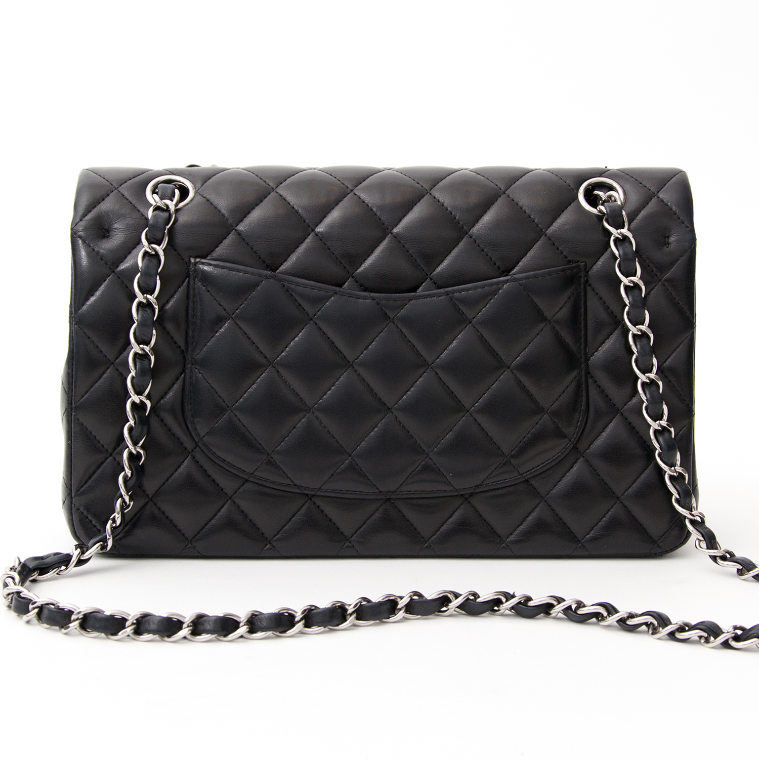 Tweedehands Chanel Classic Flap Medium Quilted Lambskin Silver Bag Labellov  Buy and Sell Authentic Luxury