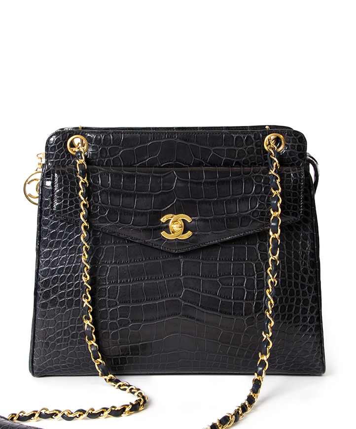 Chanel Vintage Croco Shoulder Bag ○ Labellov ○ Buy and Sell