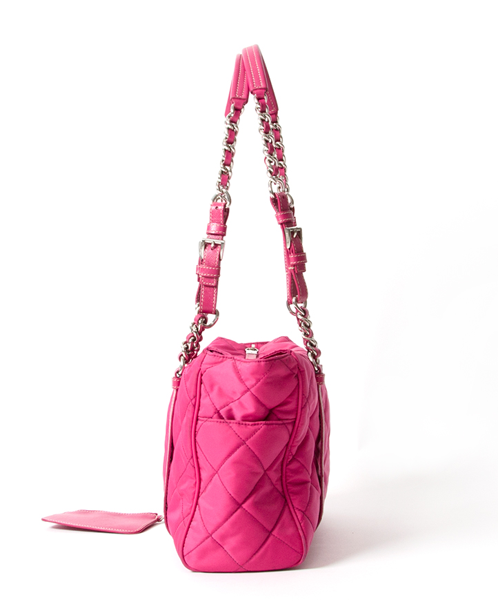 Prada Pink Re-edition 2005 Nylon Bag ○ Labellov ○ Buy and Sell Authentic  Luxury