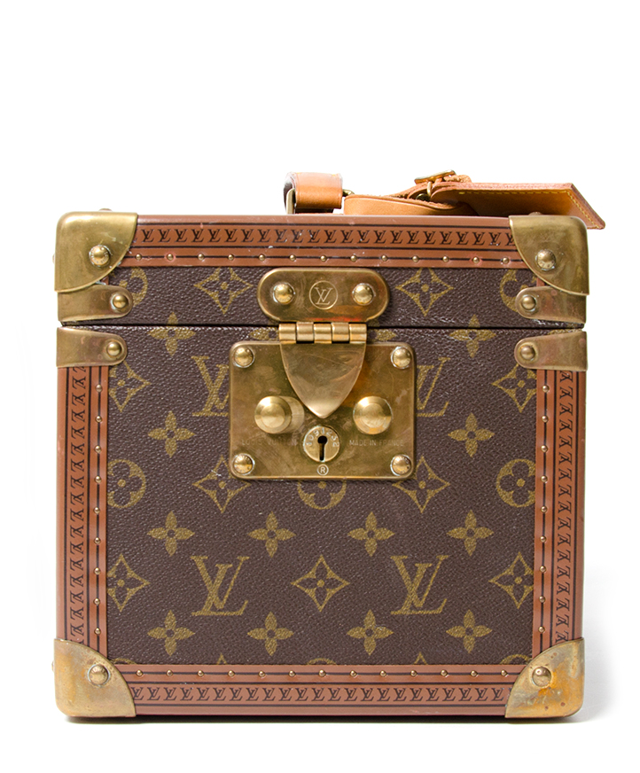 Brown Lv Case – Legacy Beauty Collection