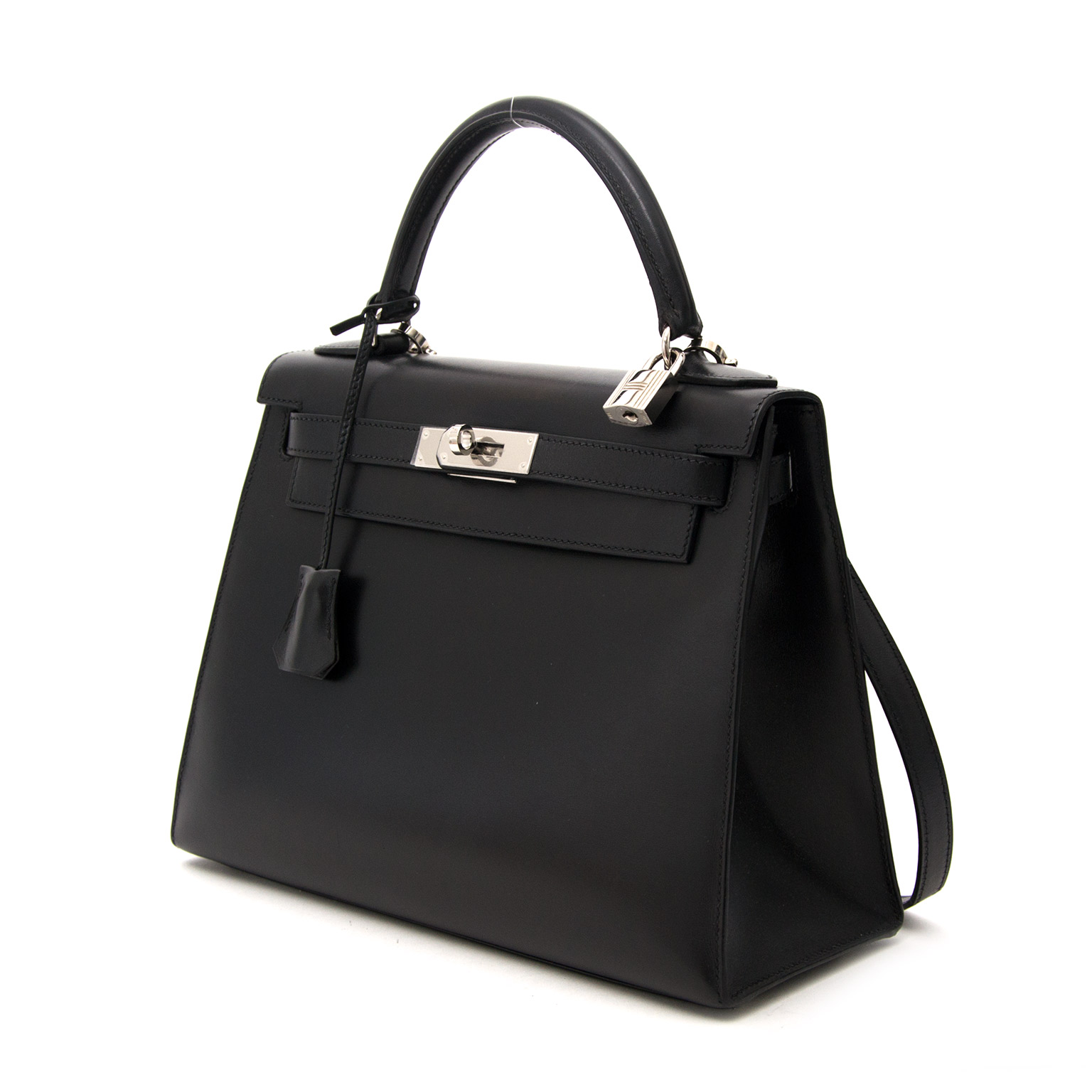 Hermès Kelly 28 Black PHW ○ Labellov ○ Buy and Sell Authentic Luxury