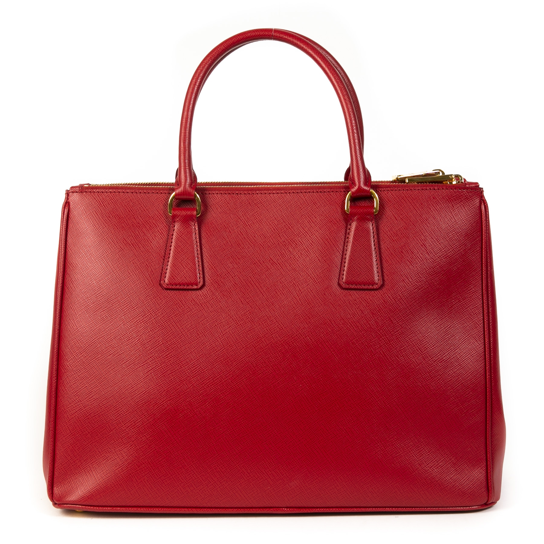 トートバッグ Prada Red Leather Handbag With Subtle Logo Detail Prada Red Leather Top Handle Bag + Strap ○ Labellov ○ Buy