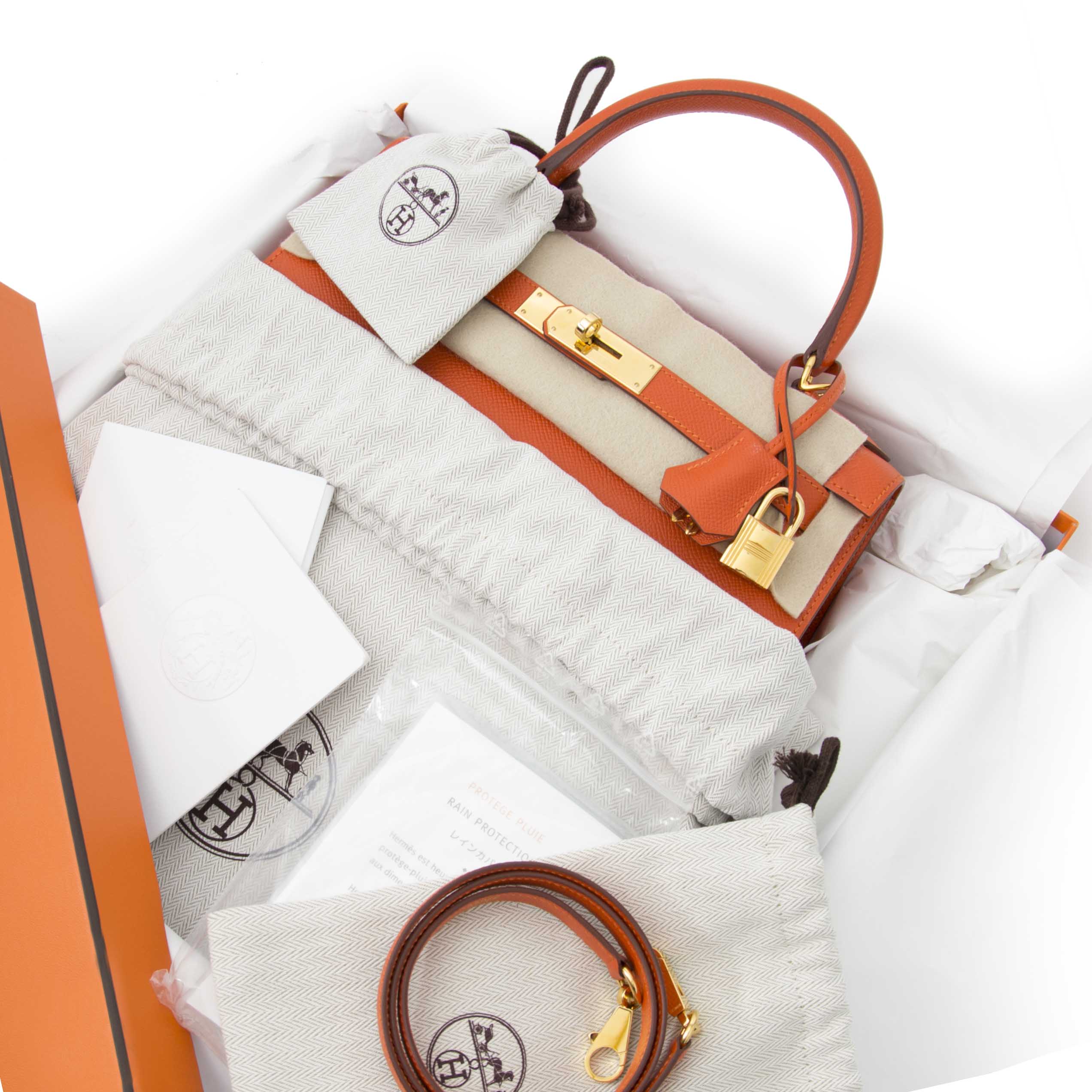 Labellov The Kelly Bag Magazine Buy And Sell Authentic Luxury