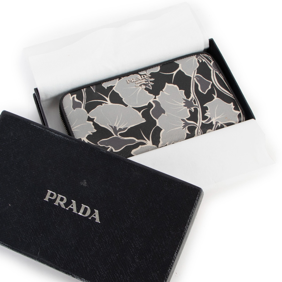 Prada outlet floral wallet