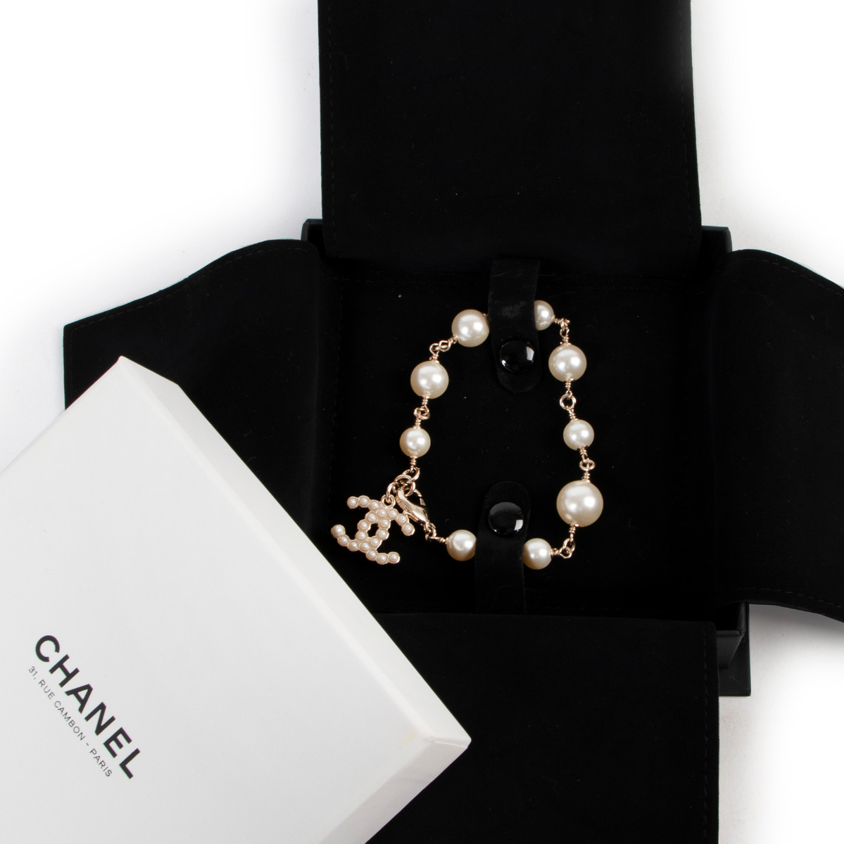Chanel pearl bracelets new arrivals