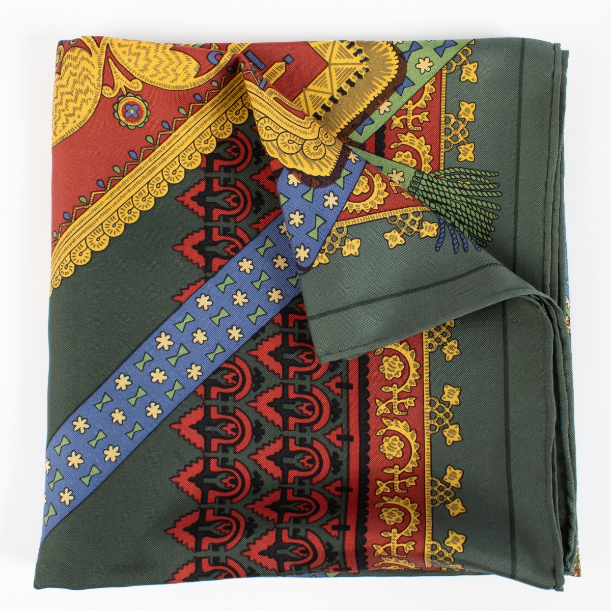 HERMES シルクマフラー Pavois silk muffler 直営店ラッピング Pavois silk scarf | Hermès Singapore