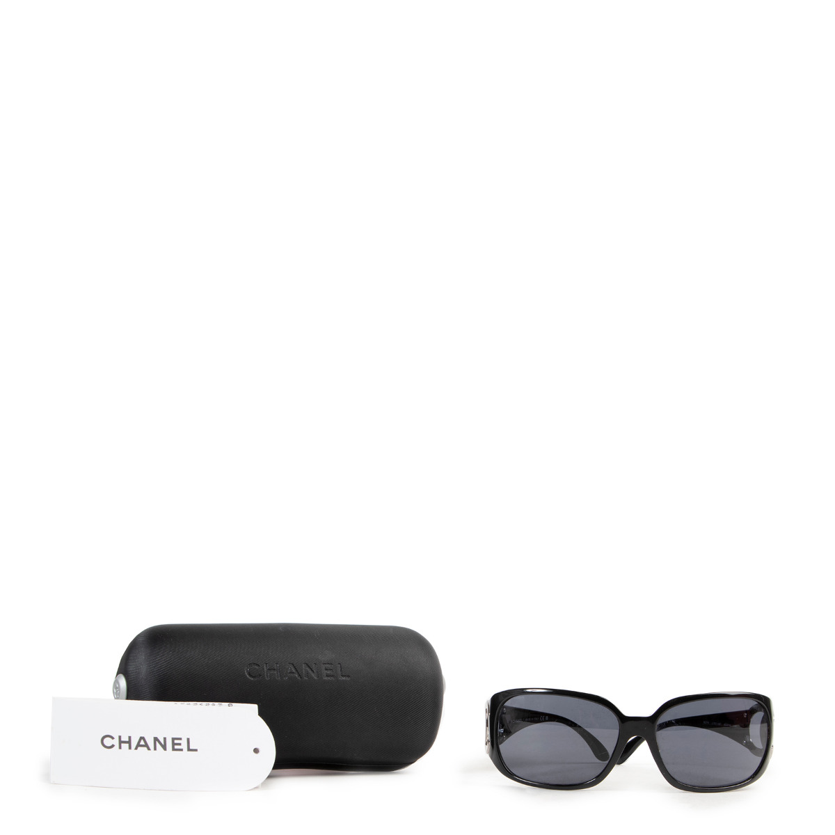 Chanel Black CC Sunglasses ○ Labellov ○ Buy and Sell Authentic