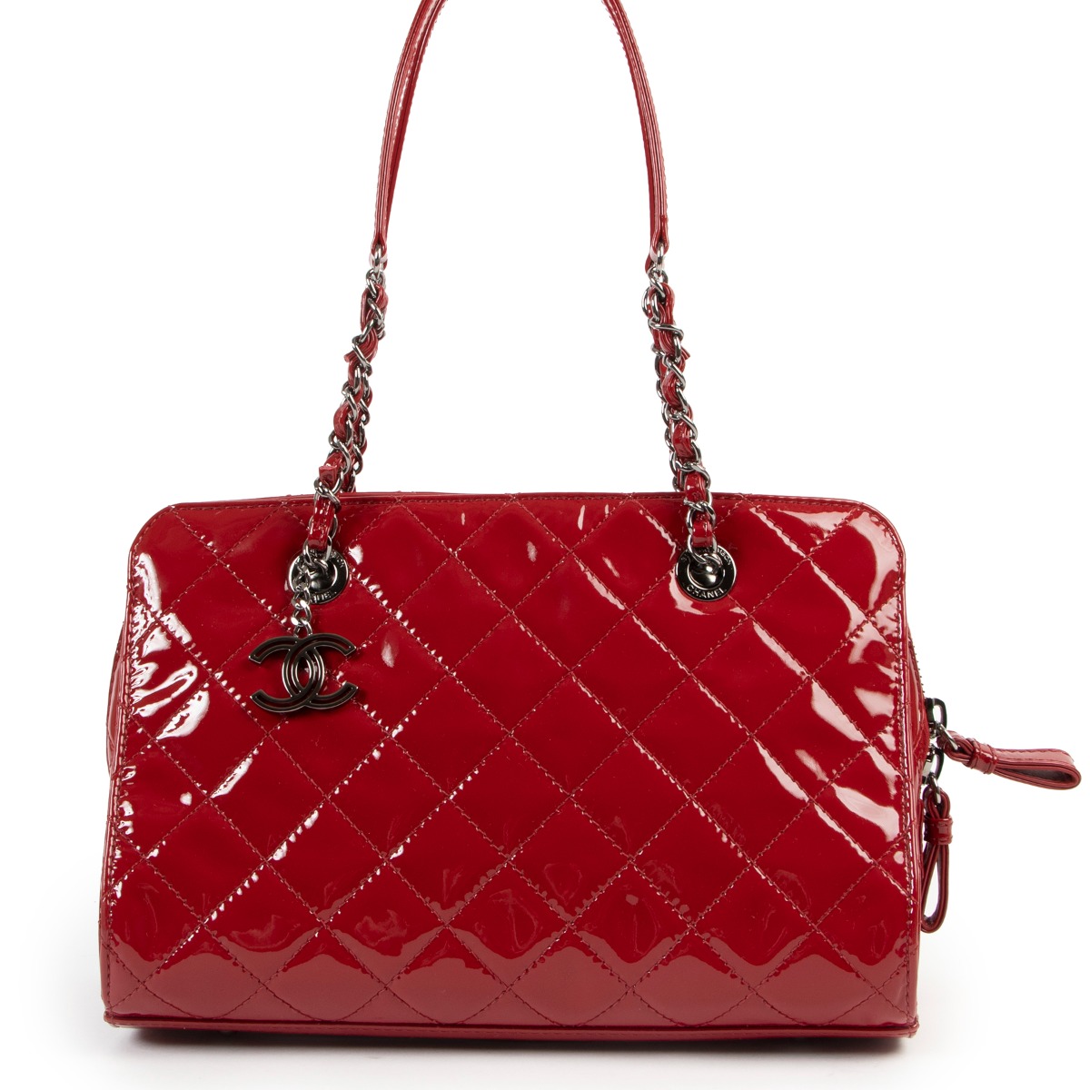 CHANEL レッド キルティングバッグ CHANEL レッド キルティング ショルダーバッグ - メルカリ