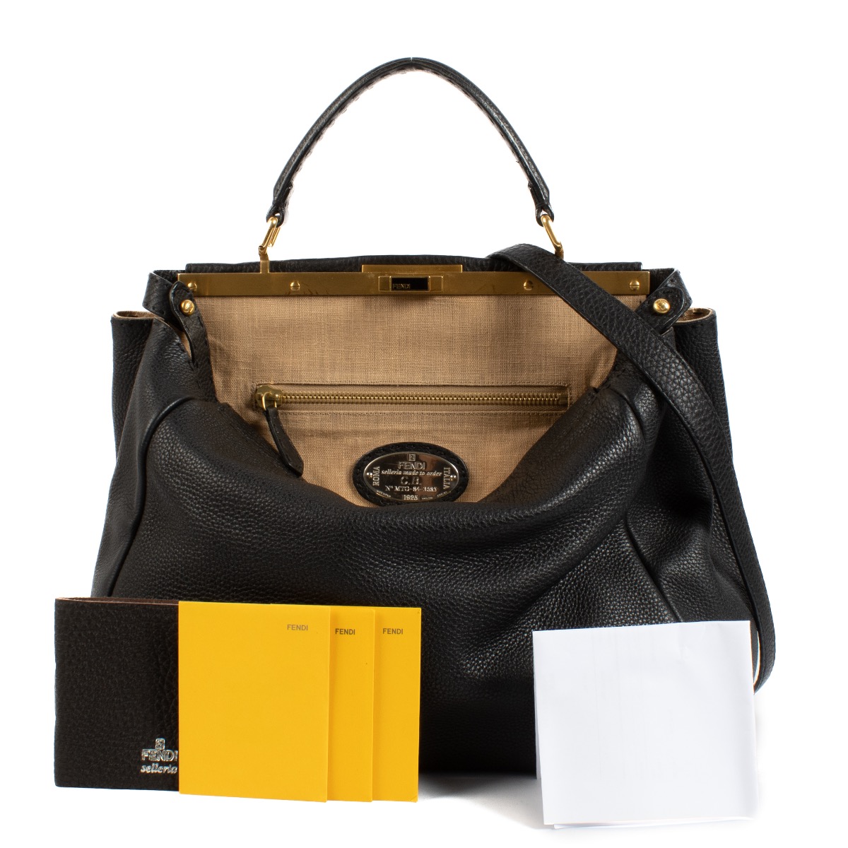 100周年記念☆ [FENDI直営] Peekaboo レザーバッグ Fendi Kicks Off Centenary Celebrations With Film Celebrating