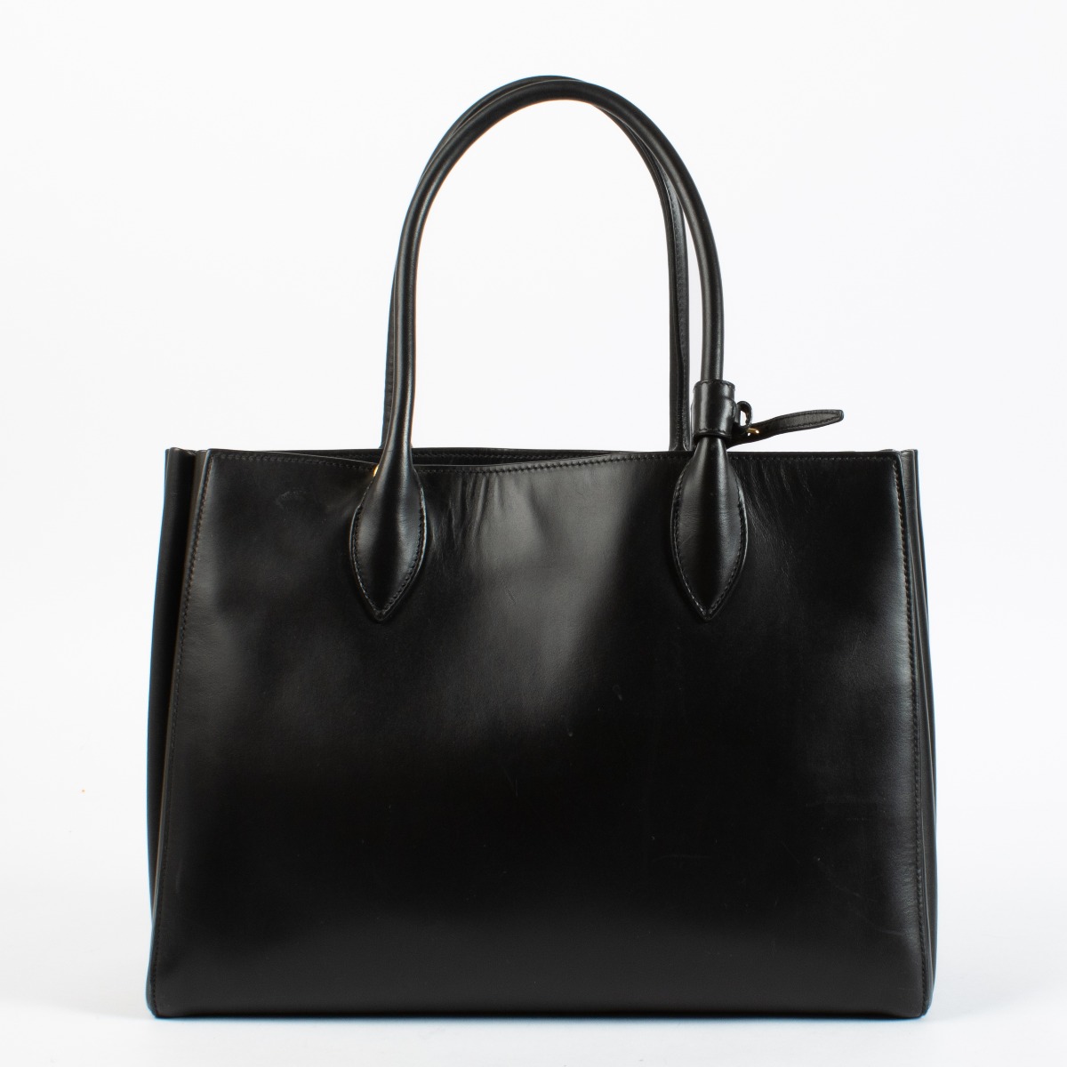 ll01932_prada_black_leather_sh