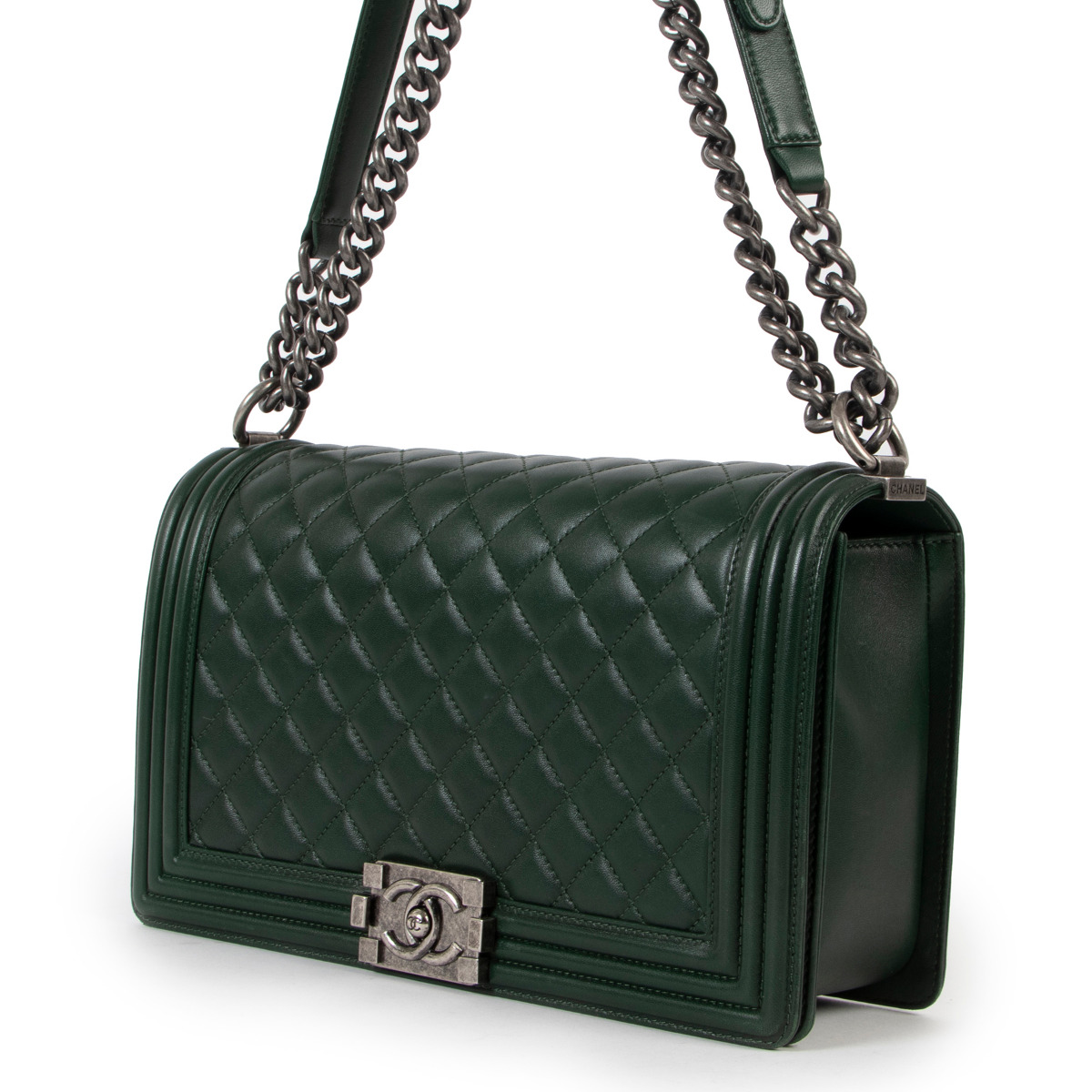 Chanel boy outlet medium price 2019
