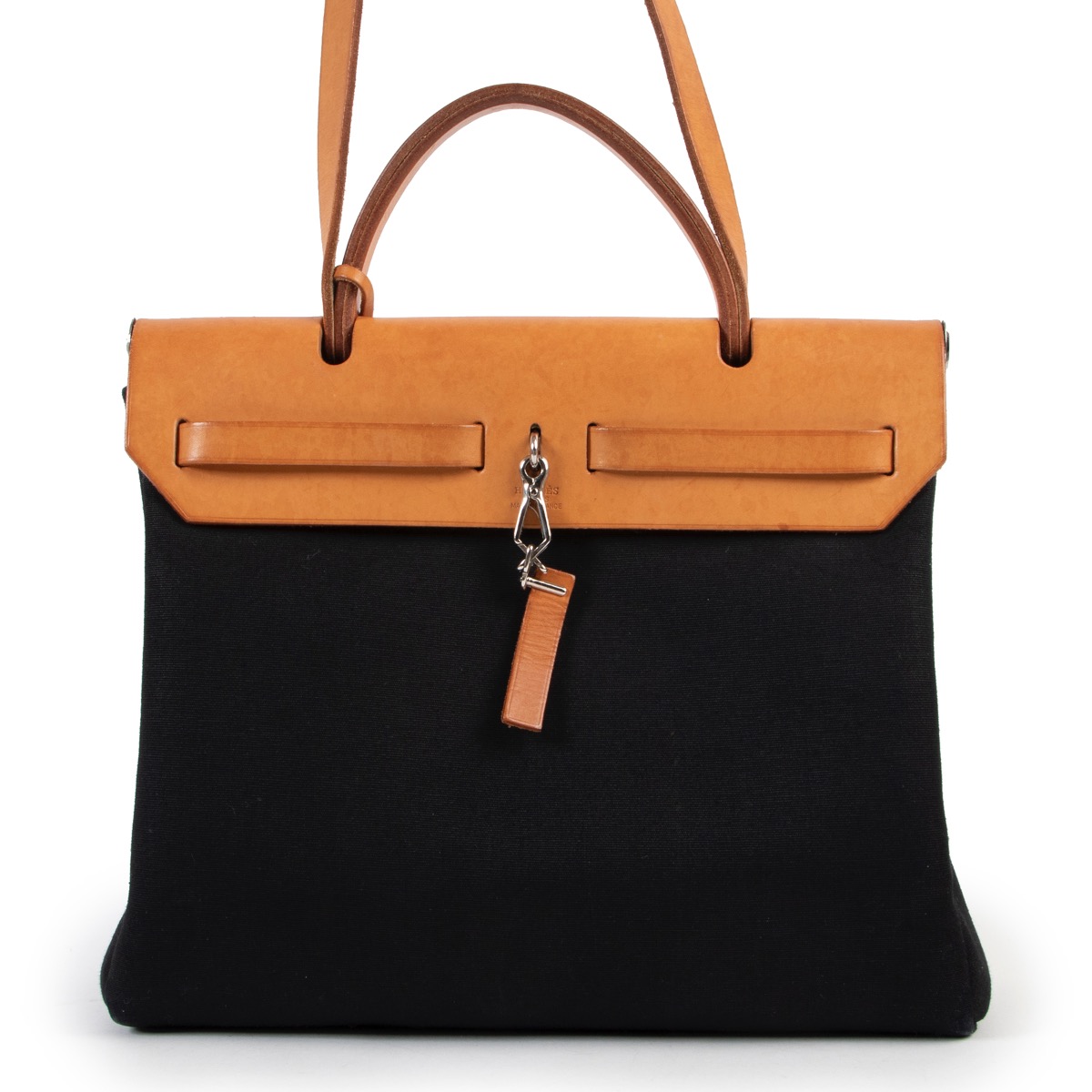 オシャレ♪【HERMES】Herbag Zip 31 レトゥルネ ラッカーバッグ Hermès Herbag Zip Retourne 31 Ecru Beige and Black Top
