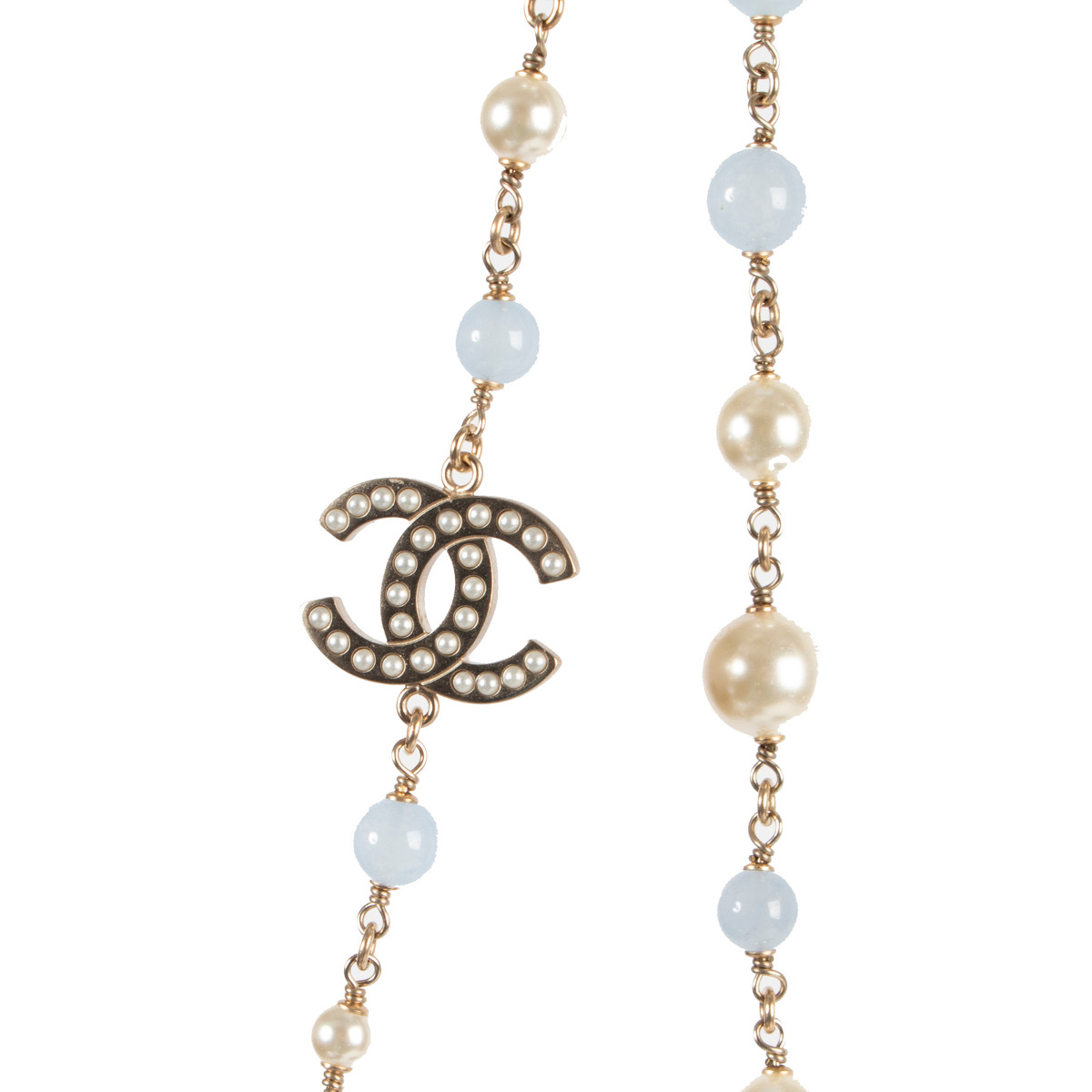 Chanel Blue and White Pearl Necklace / Belt ○ Labellov ○ Buy and