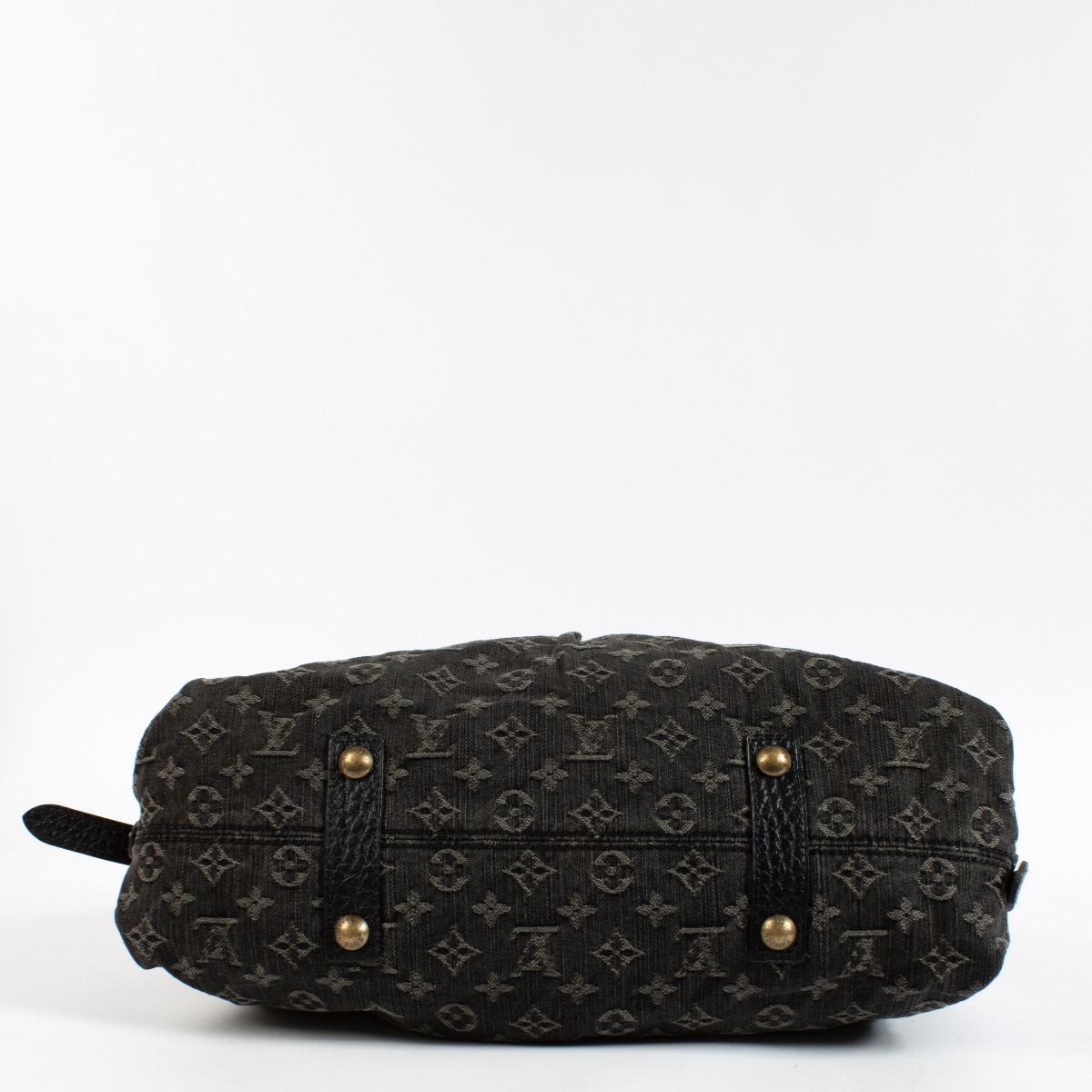 Louis Vuitton ブラック バッグ Louis Vuitton Black Monogram Denim Neo Cabby Bag ○ Labellov