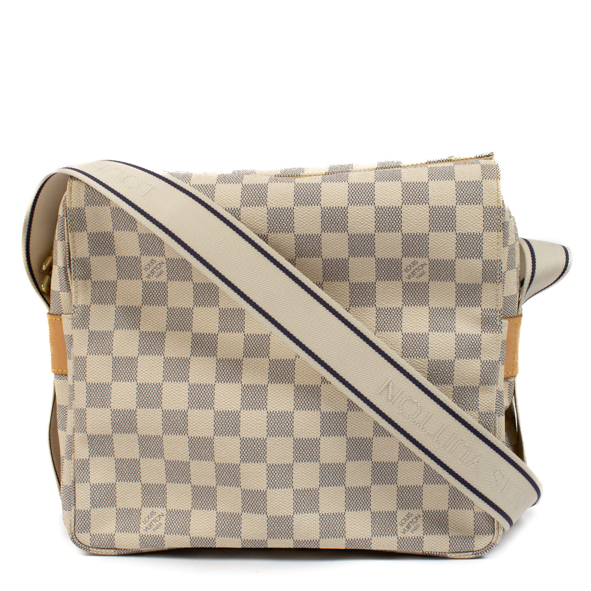 LOUIS VUITTON　Naviglio　ナヴィグリオ Louis Vuitton Damier Azur Naviglio Messenger Bag ○ Labellov