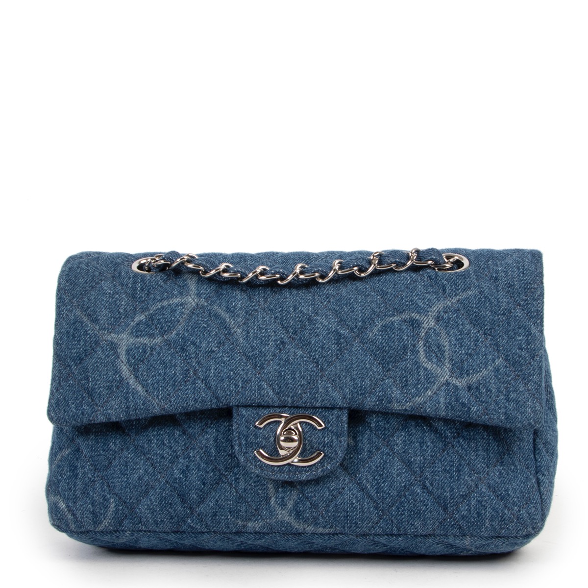 Chanel Denim Medium Flap Bag ○ Labellov ○ Buy and Sell Authentic Luxury