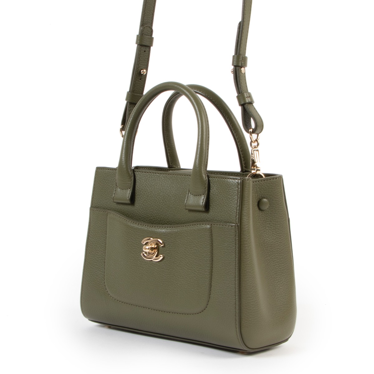 Chanel neo executive deals tote mini