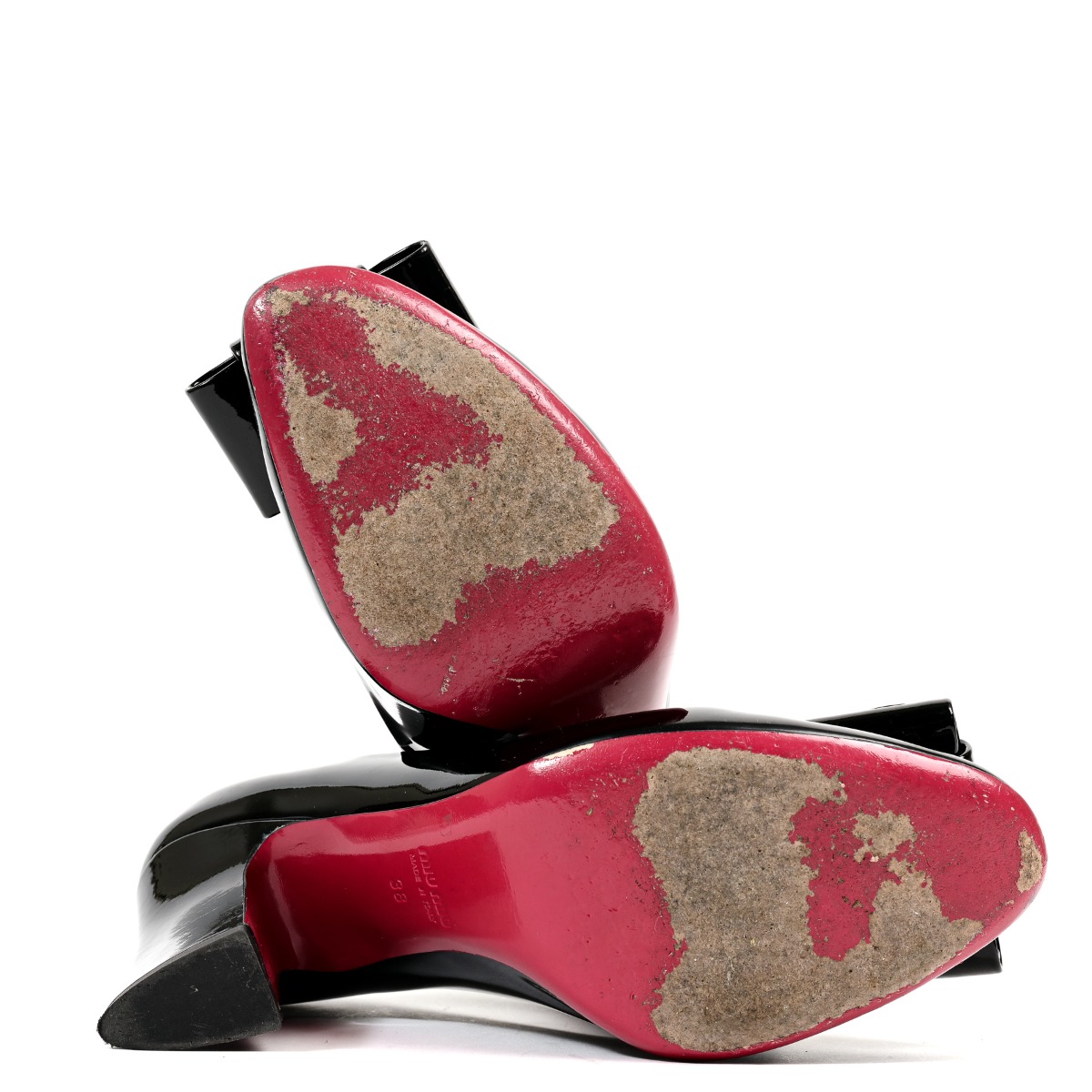 ll02777_8_miu_miu_black_patent