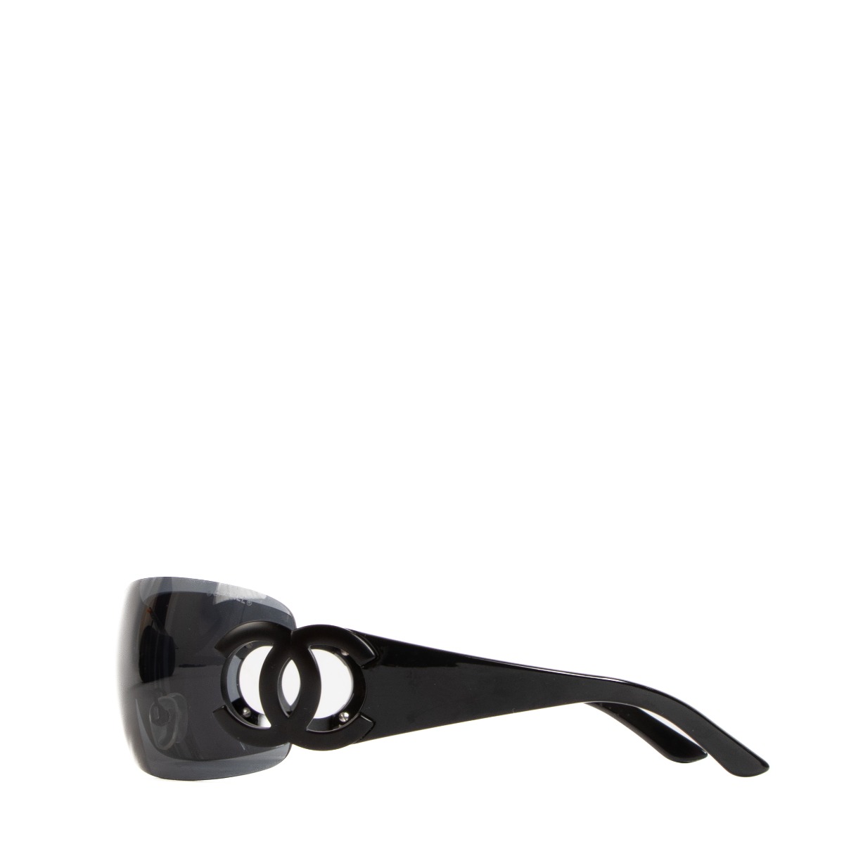 CHANEL ブラックオーバルサングラス ll02860_chanel_blue_grey_sungl