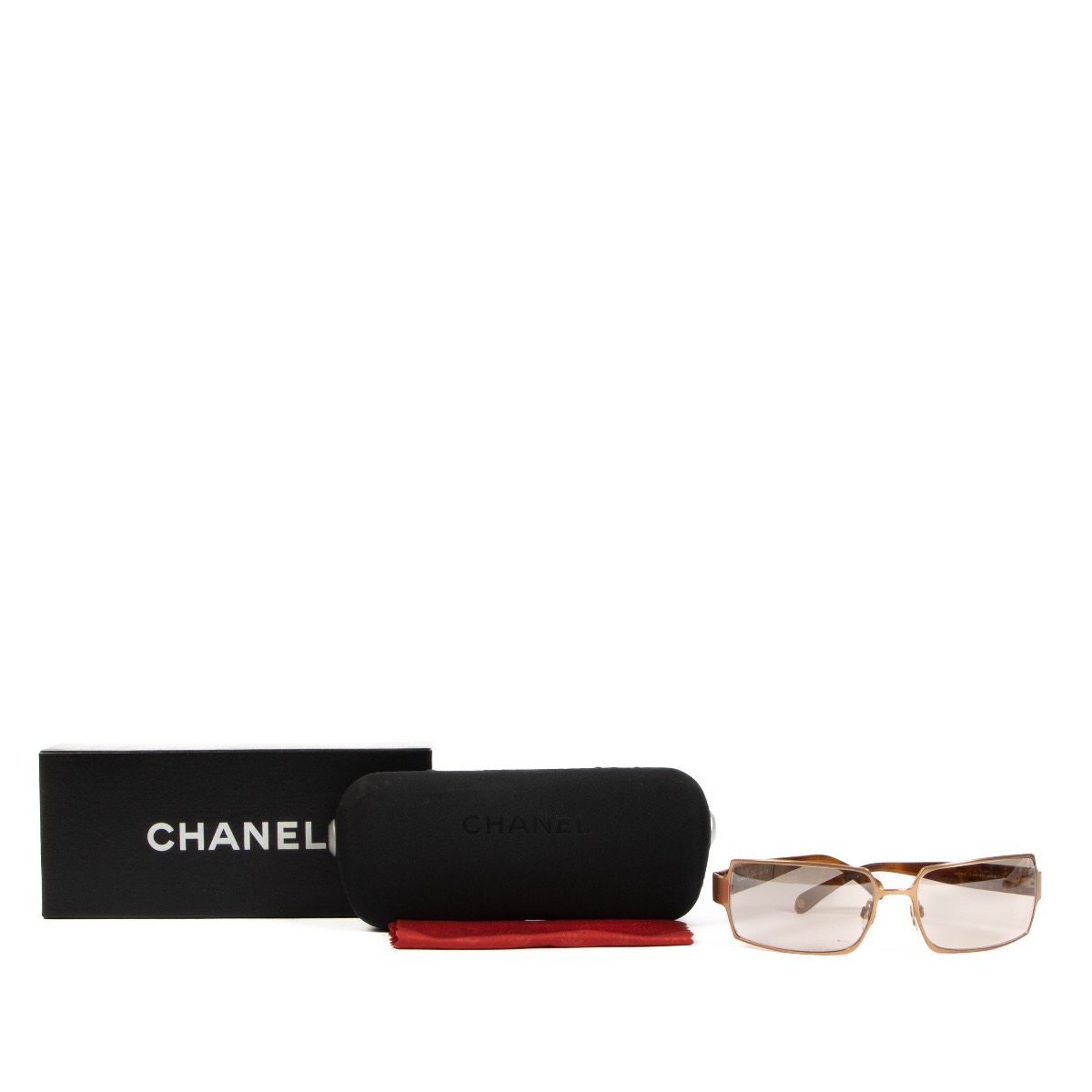 Chanel Gold 4103 Quilting Sunglasses ○ Labellov ○ Buy and Sell Authentic  Luxury