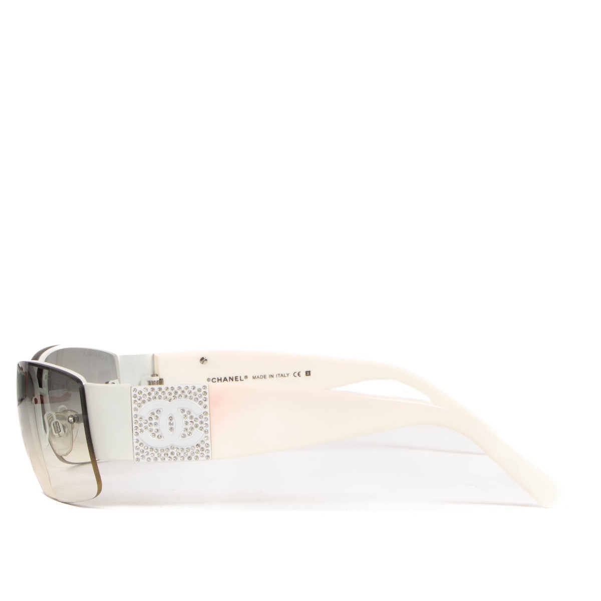 ll03044_chanel_white_diamond_s