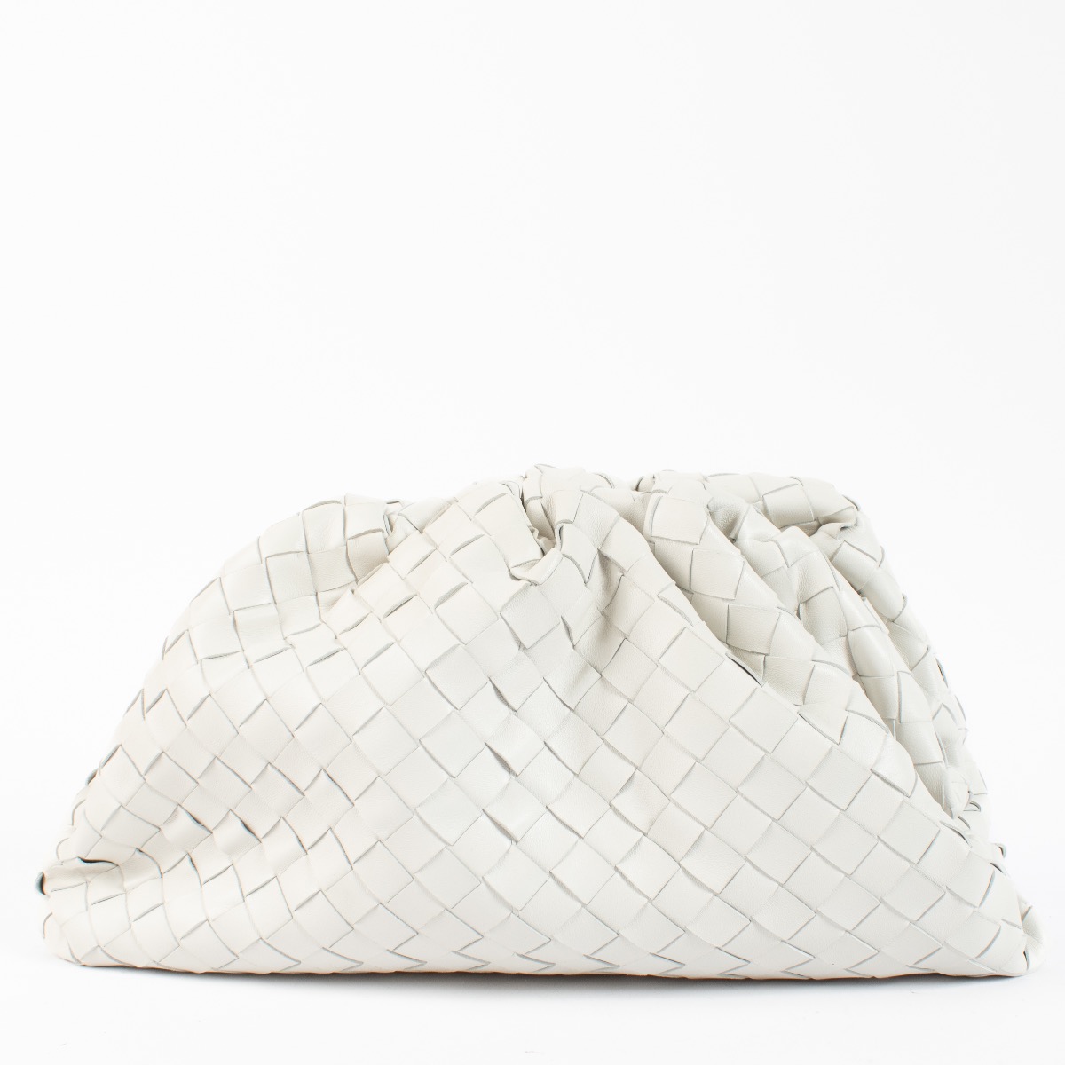 Bottega Veneta White Pouch ○ Labellov ○ Buy and Sell