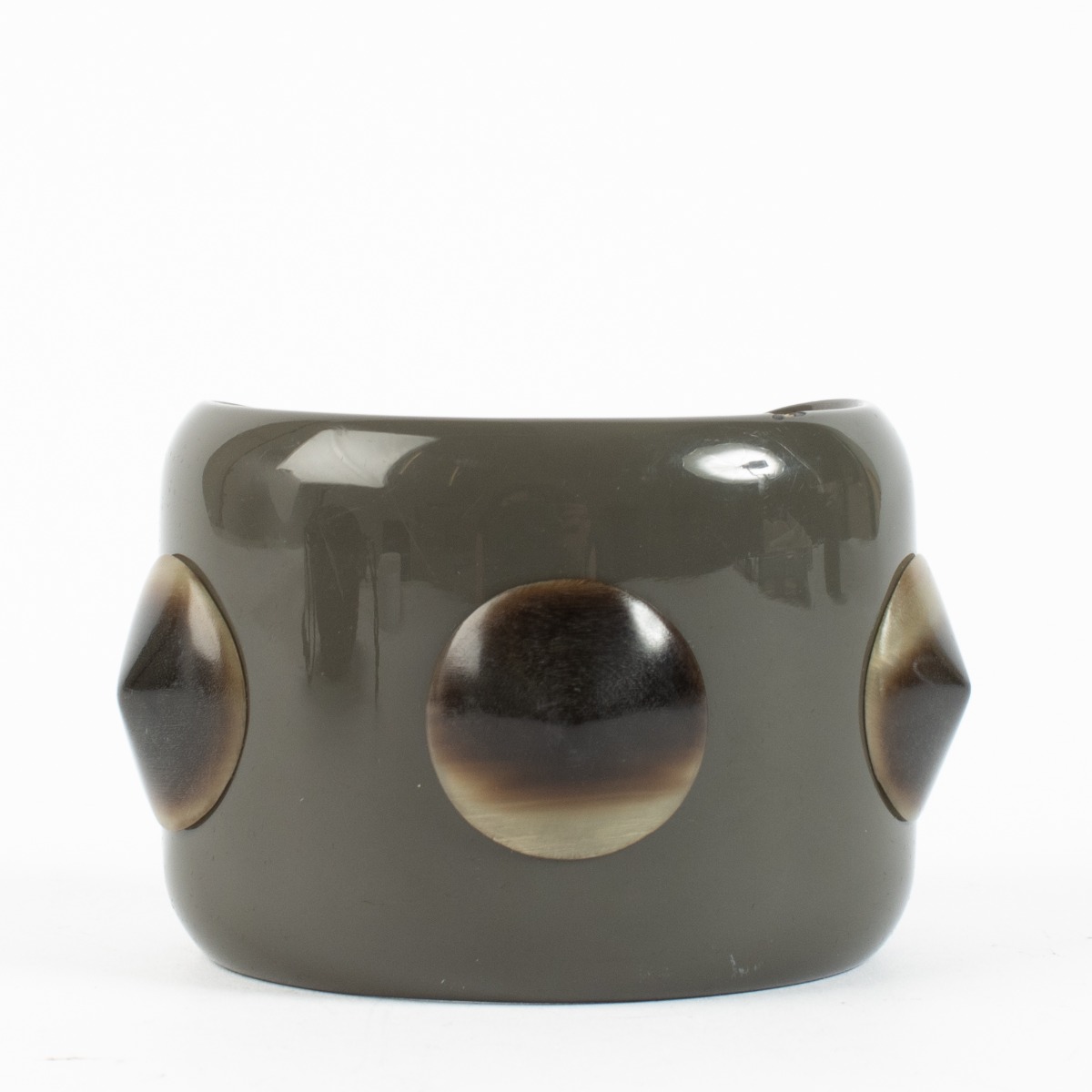 Hermès Green Bois Laqué Horn Studded Cuff Bracelet - Size PM