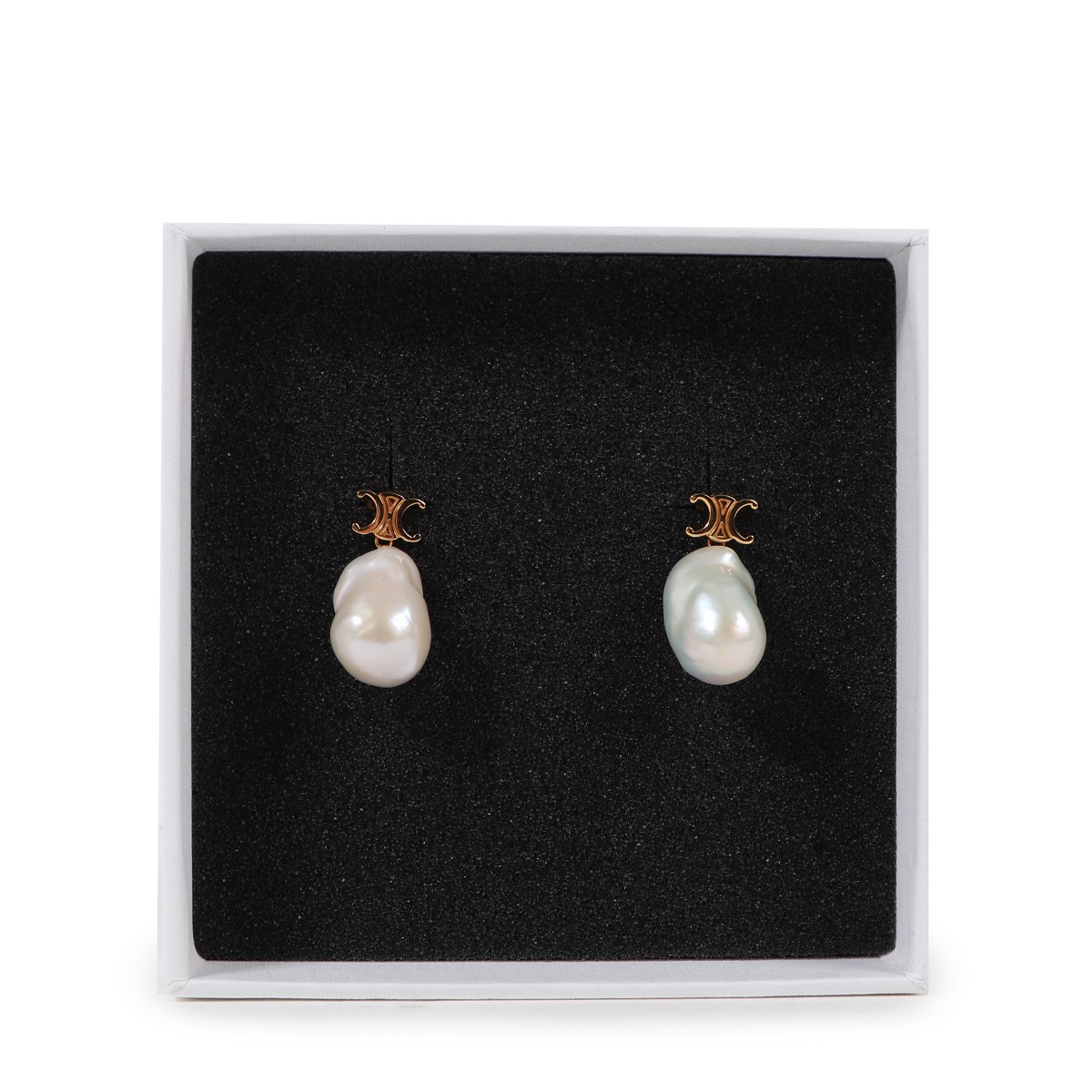 【国内発送】BAROQUE TRIOMPHE EARRINGS IN BRASS 国内発送】BAROQUE TRIOMPHE EARRINGS IN BRASS