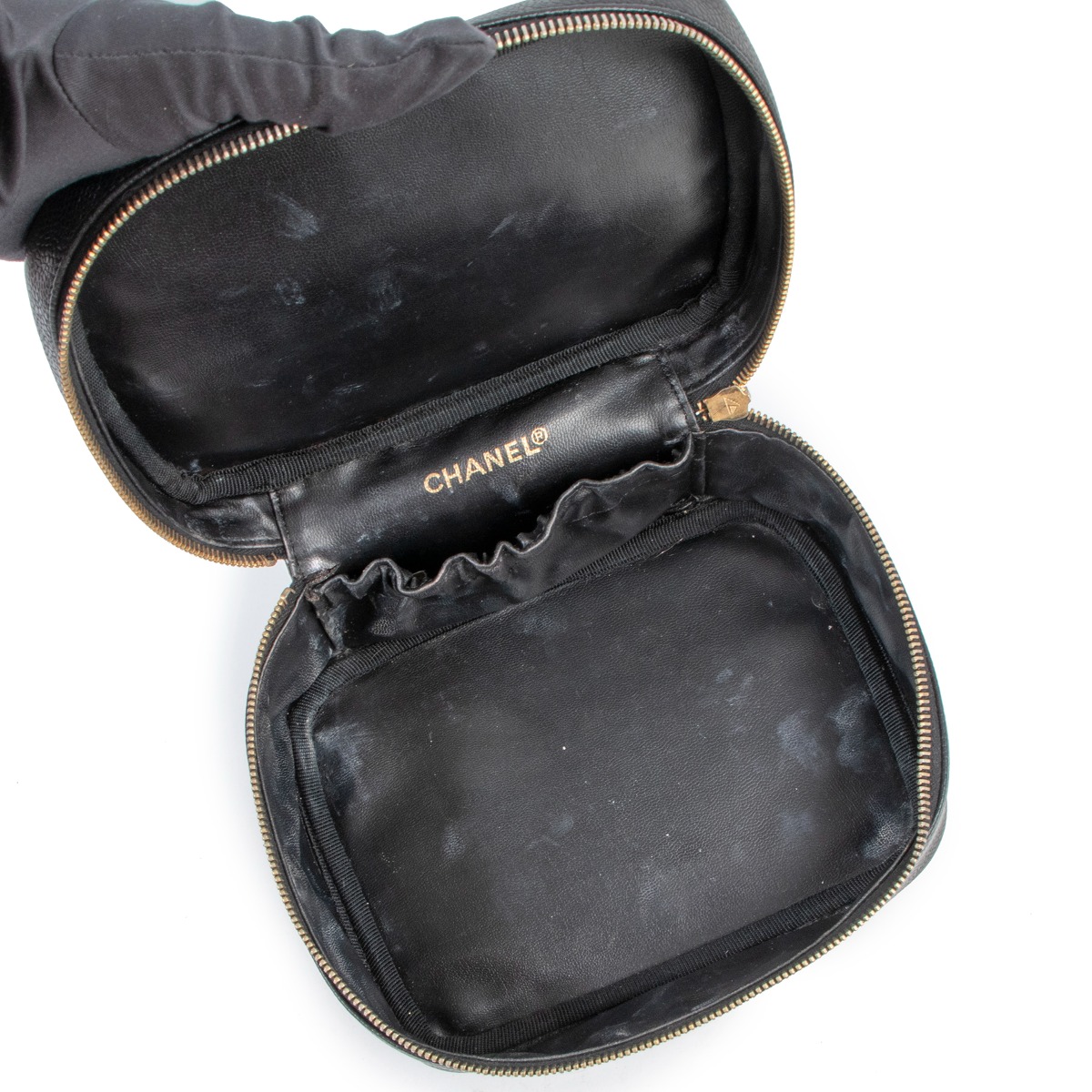 CHANEL Coco Caviar Skin Pouch Black Vintage - Shop petit-vintage Toiletry  Bags & Pouches - Pinkoi