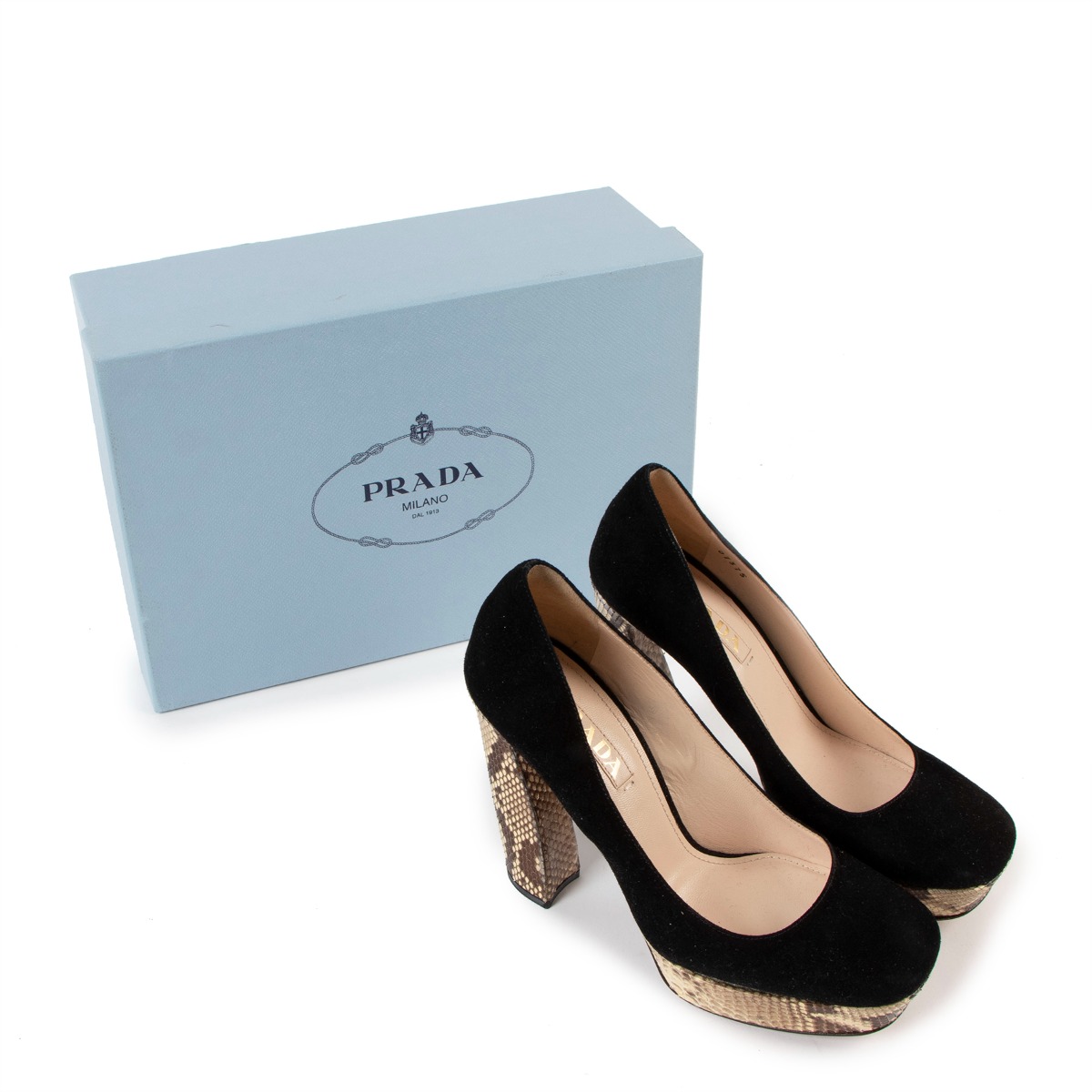 きらめく♪◇スパンコール Pumps◇PRADA Prada Black Satin Gold Balls Embellished Pumps – Boutique LUC.S