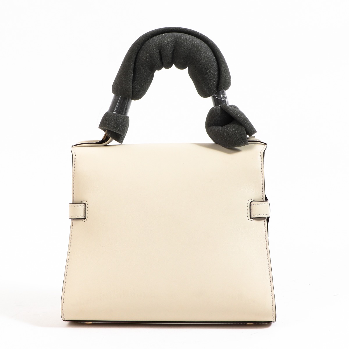 ll04019_delvaux_chalk_tempete-