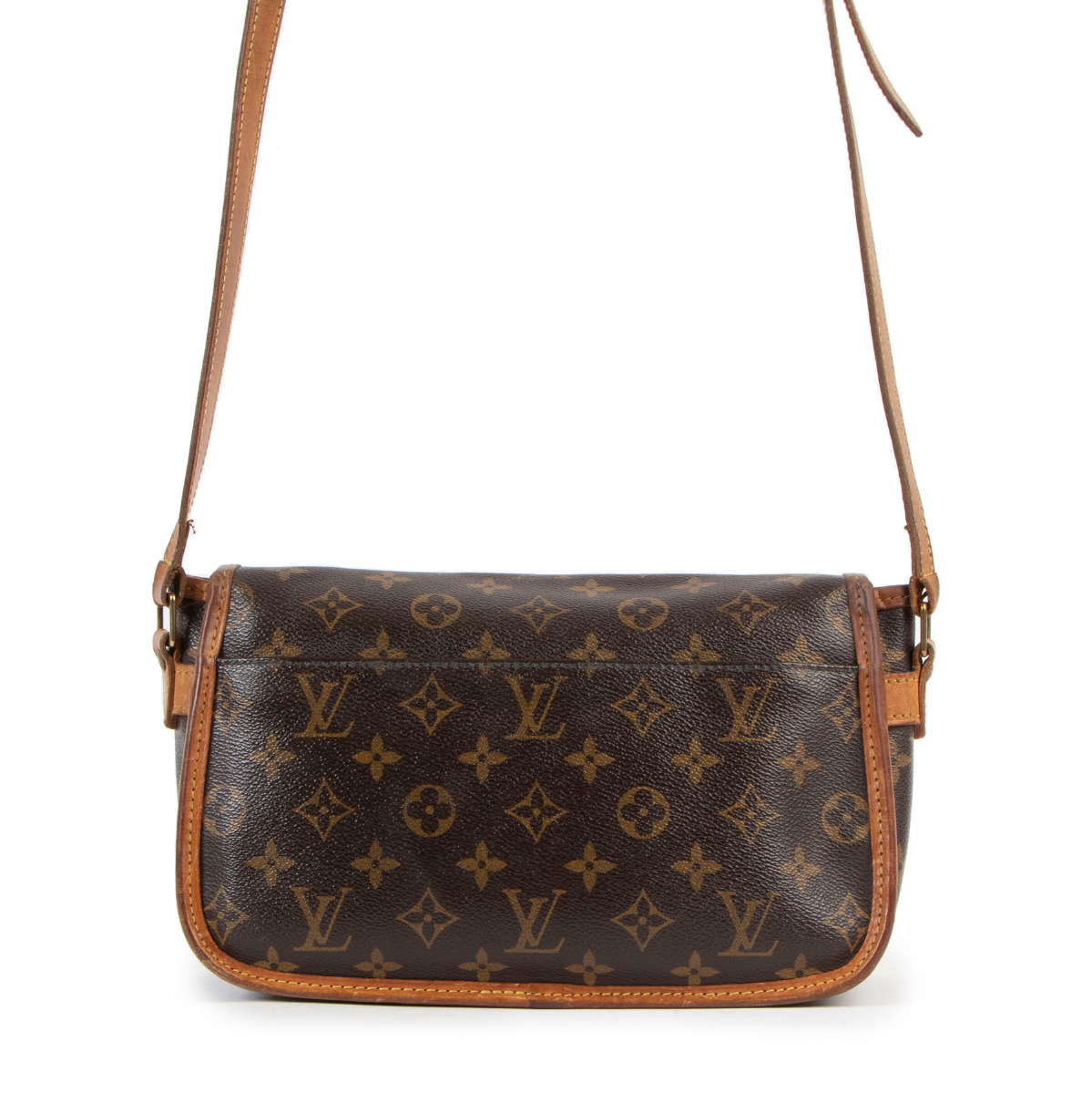 Louis Vuitton Monogram Crossbody ○ Labellov ○ Buy and Sell