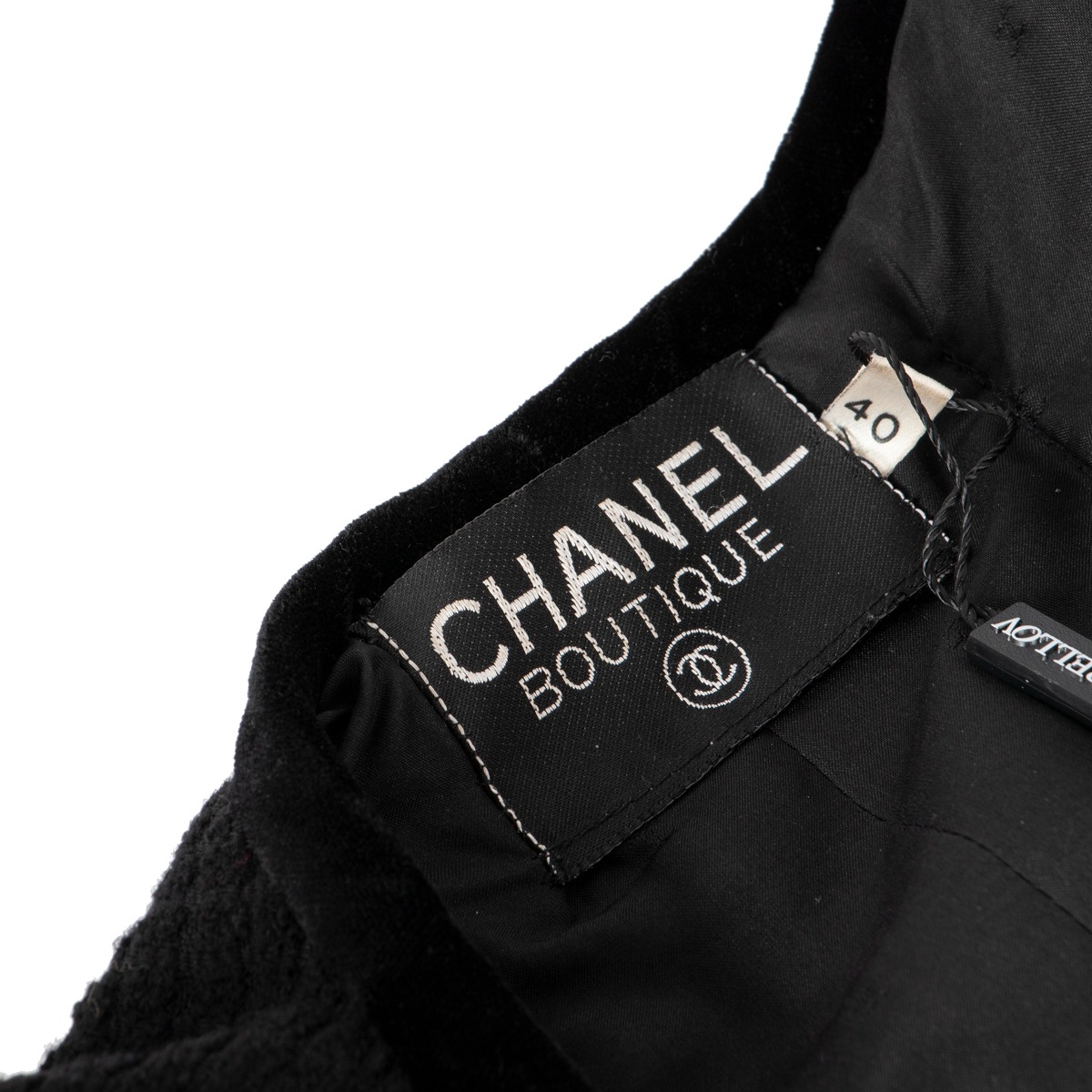 Chanel Black Velvet Trim Tweed Jacket - Size FR40 ○ Labellov