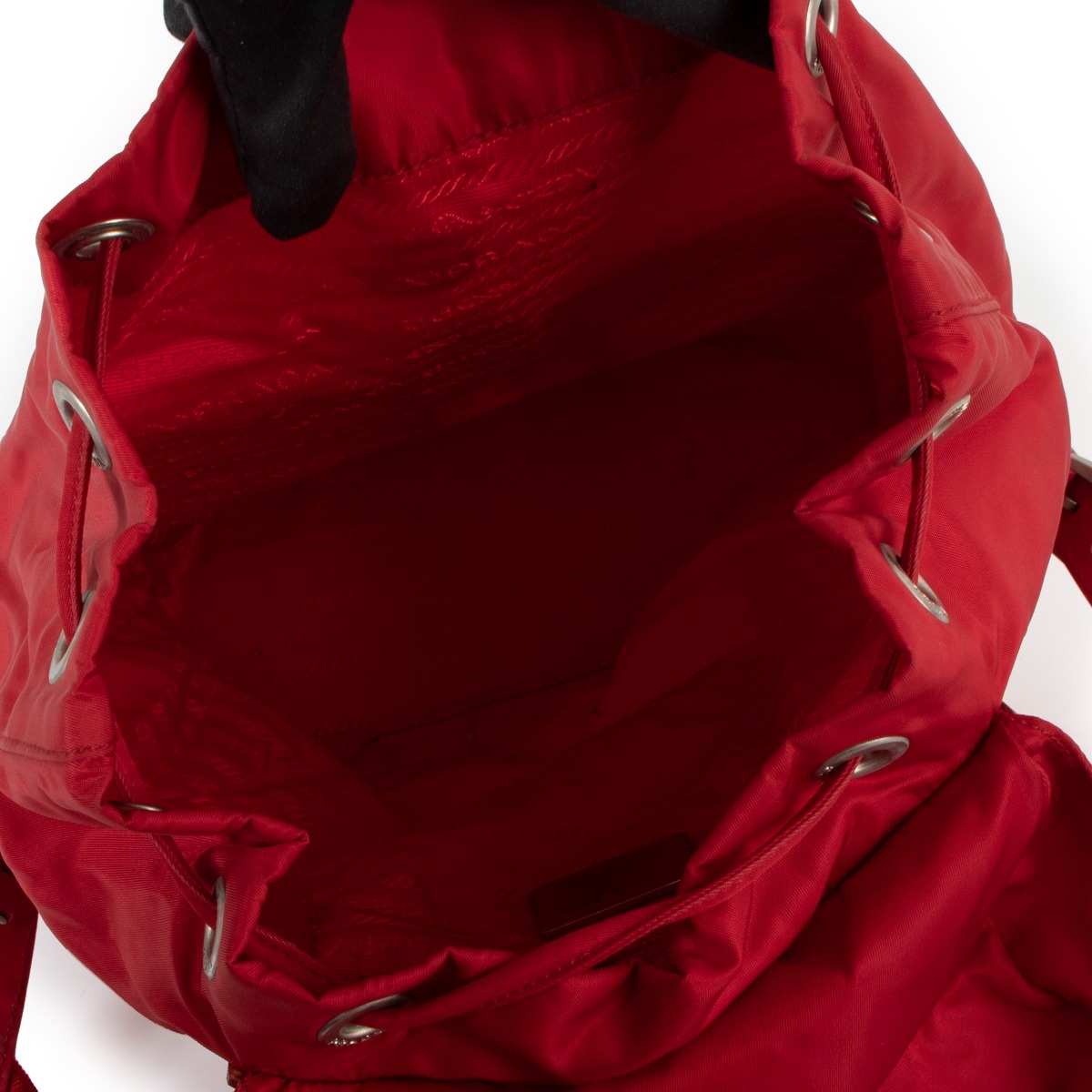 ll04986_prada_red_nylon_backpa