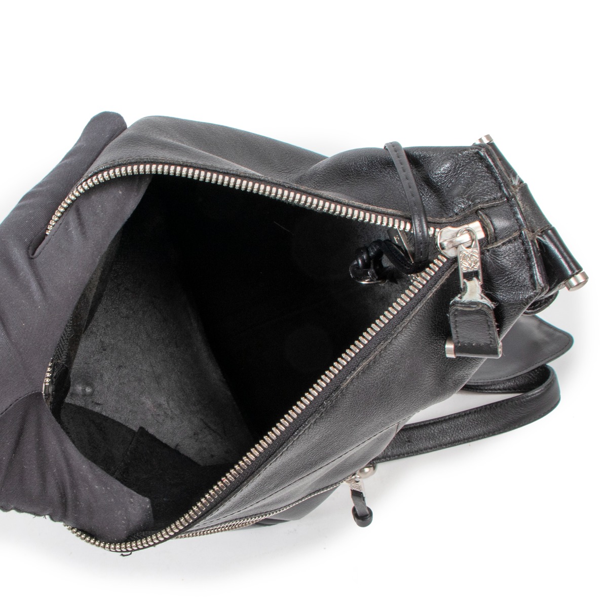 Loewe Vintage Anton Backpack ○ Labellov ○ Buy and Sell