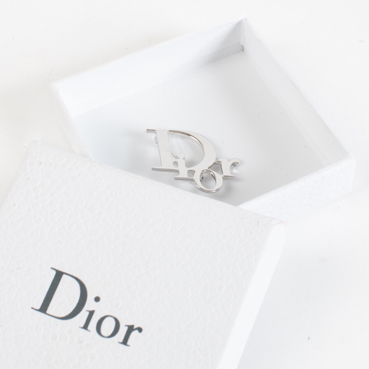 アクセサリー Christian Dior John Galliano brooch Christian Dior John Galliano Silver Brooch ○ Labellov ○ Buy and